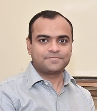 जिलाधिकारी मयूर दीक्षित ने सभी प्रदेश एवं जनपद वासियों को नव वर्ष 2026 की शुभकामना एवं बधाई