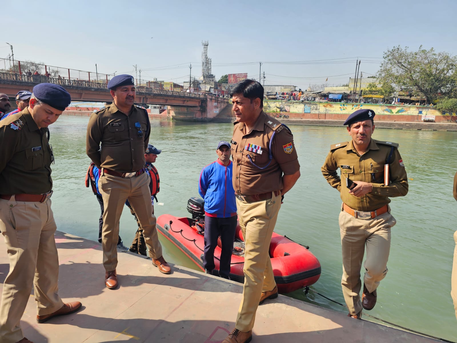 गंगनहर हादसे पर SSP हरिद्वार द्वारा गंगनहर क्षेत्र में छात्र डूबने की घटना पर ग्राउंड ज़ीरो का निरीक्षण