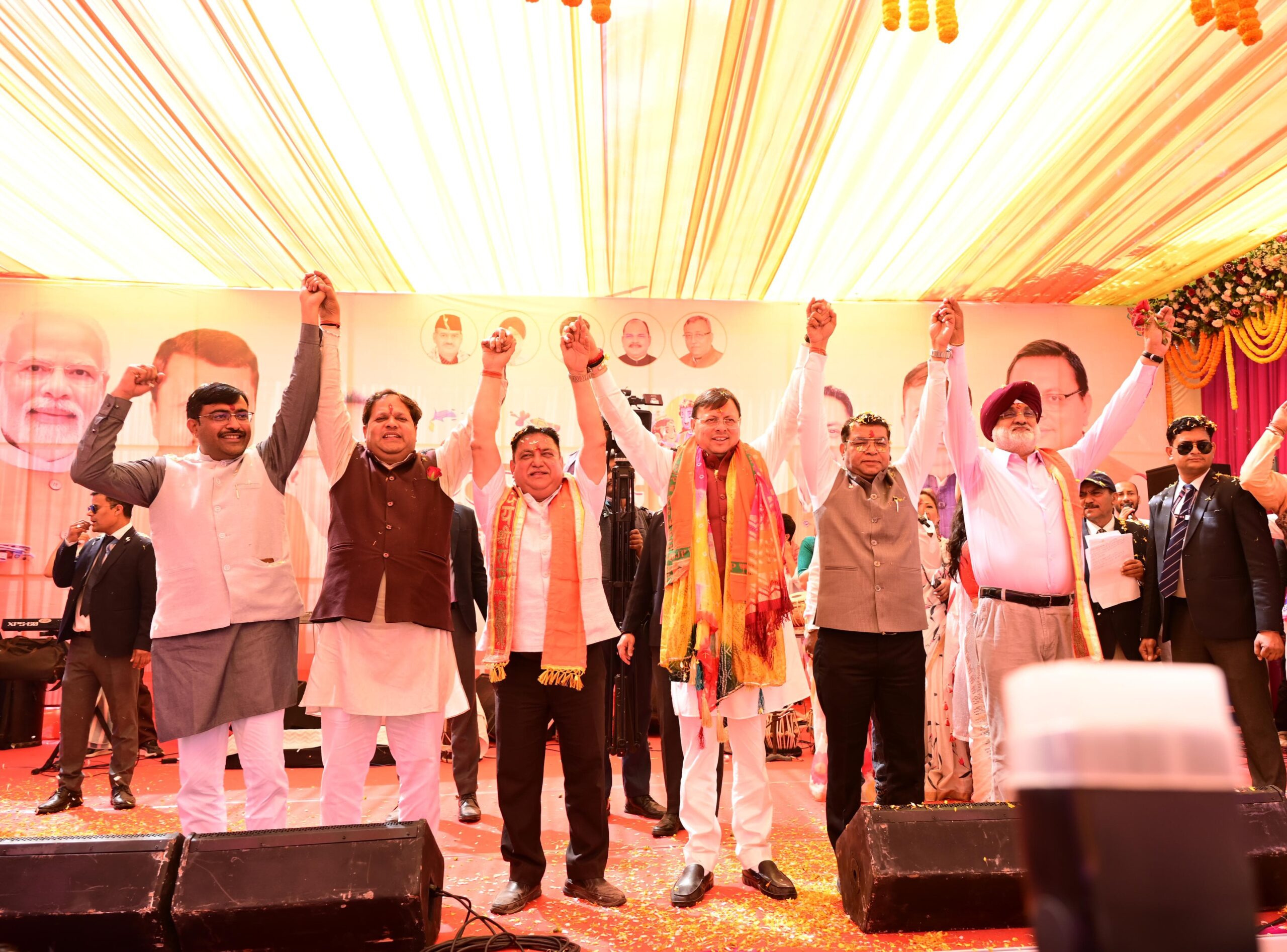 काशीपुर रंगोत्सव होली मिलन समारोह में शामिल हुए मुख्यमंत्री पुष्कर सिंह धामी।