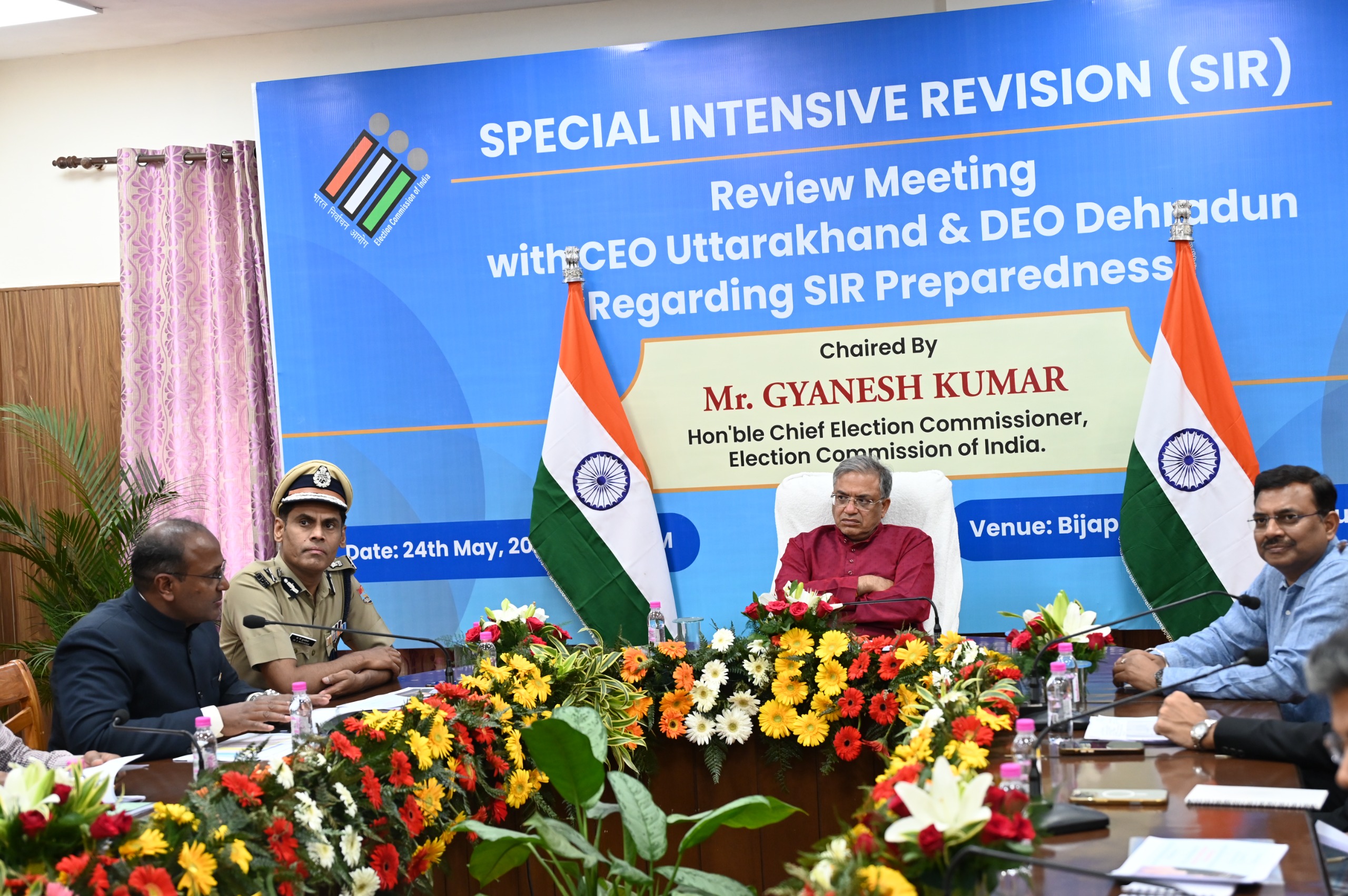 मुख्य निर्वाचन आयुक्त ने ली आगामी SIR को लेकर समीक्षा बैठक
